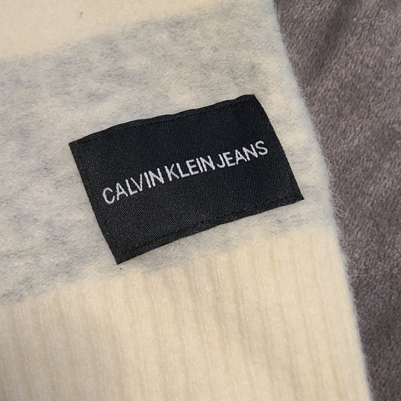 Calvin Klein striped sweater - Picture 3 of 5